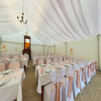 Rendezvénysátor és ünnepi terítések 